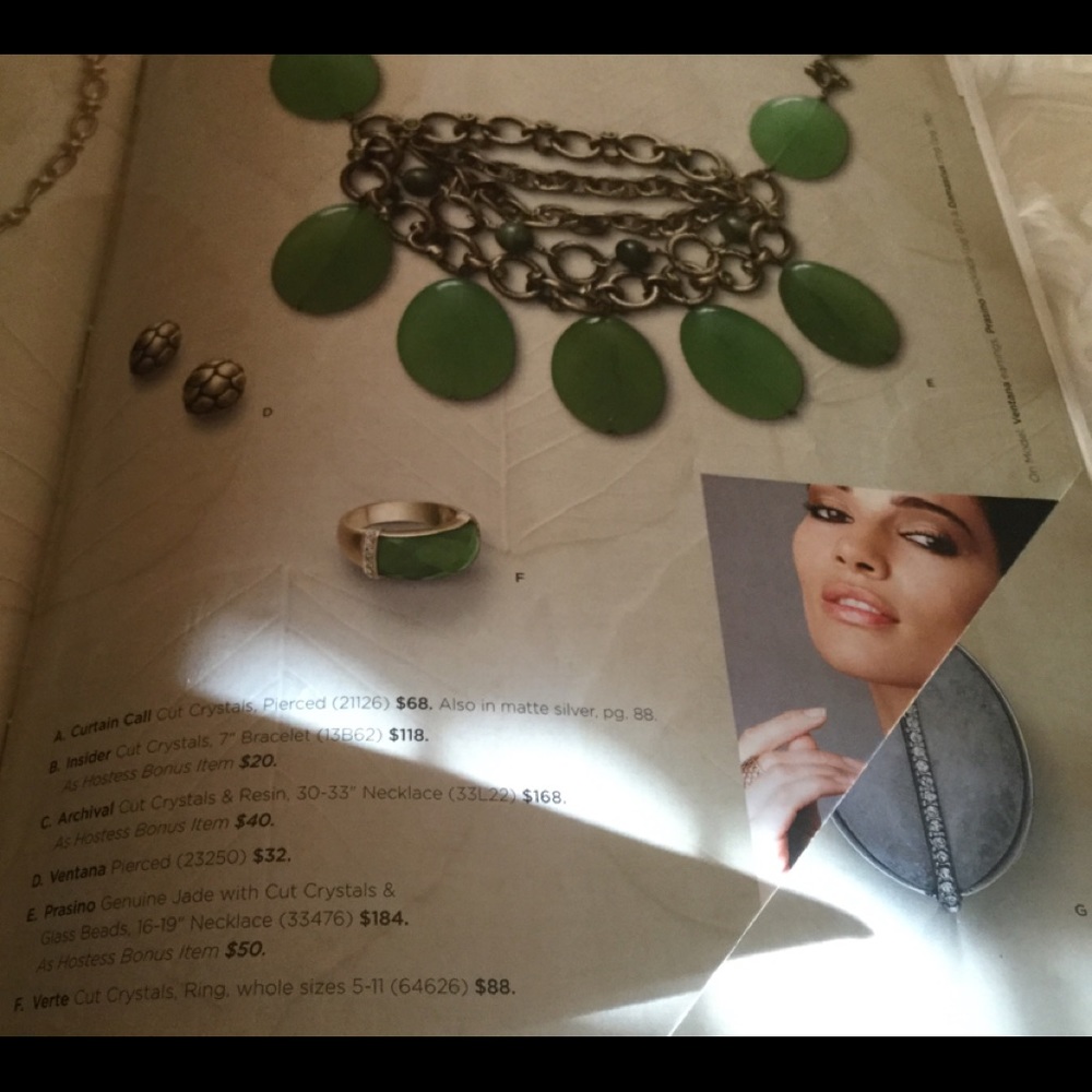 Lia Sophia Necklace - Picture 3 of 3